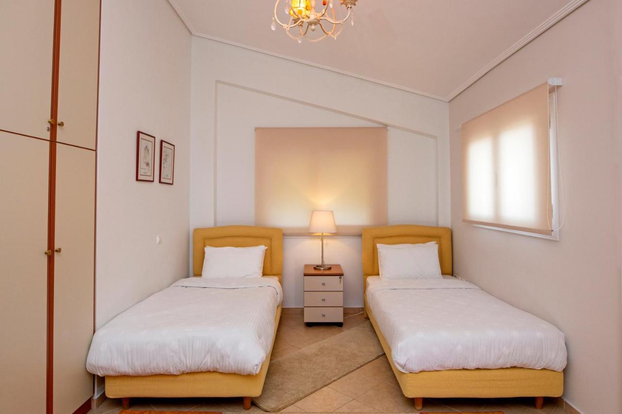 דירות אנביסוס Nostalgia Seaview House מראה חיצוני תמונה